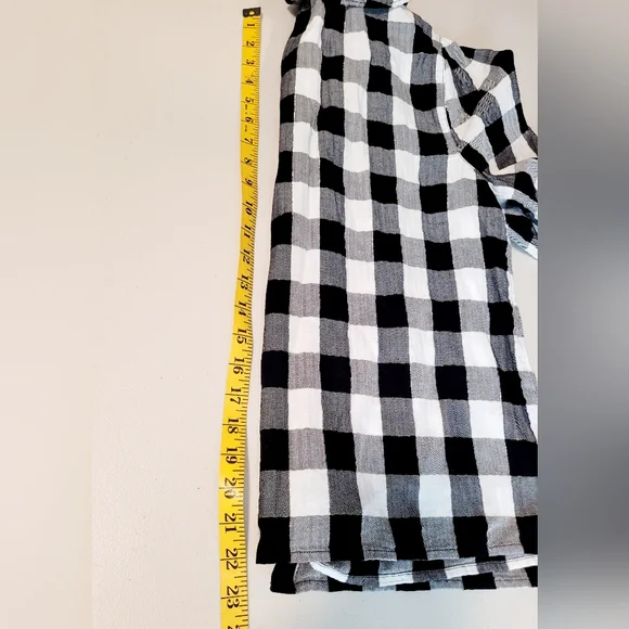 J Crew Womens Open Ruffle V Neck Button Up Blouse Black White Plaid Preppy - Picture 3 of 7